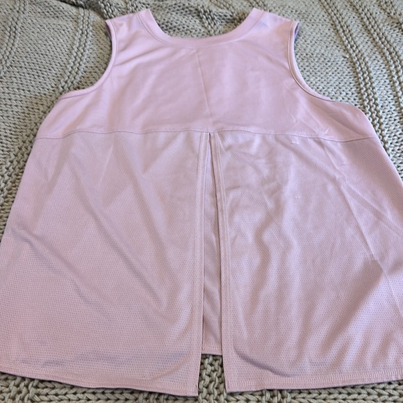 Final price - Women’s GymShark Top( read below ) - Picture 6 of 9